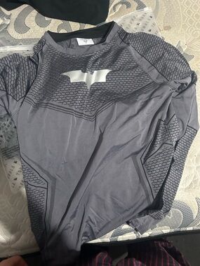 YoungLA Gray Graphic Athletic Long Sleeve Top